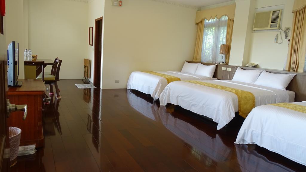 Emoonten Homestay Sanzhi Екстер'єр фото