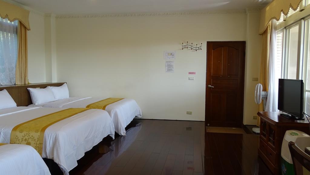 Emoonten Homestay Sanzhi Екстер'єр фото