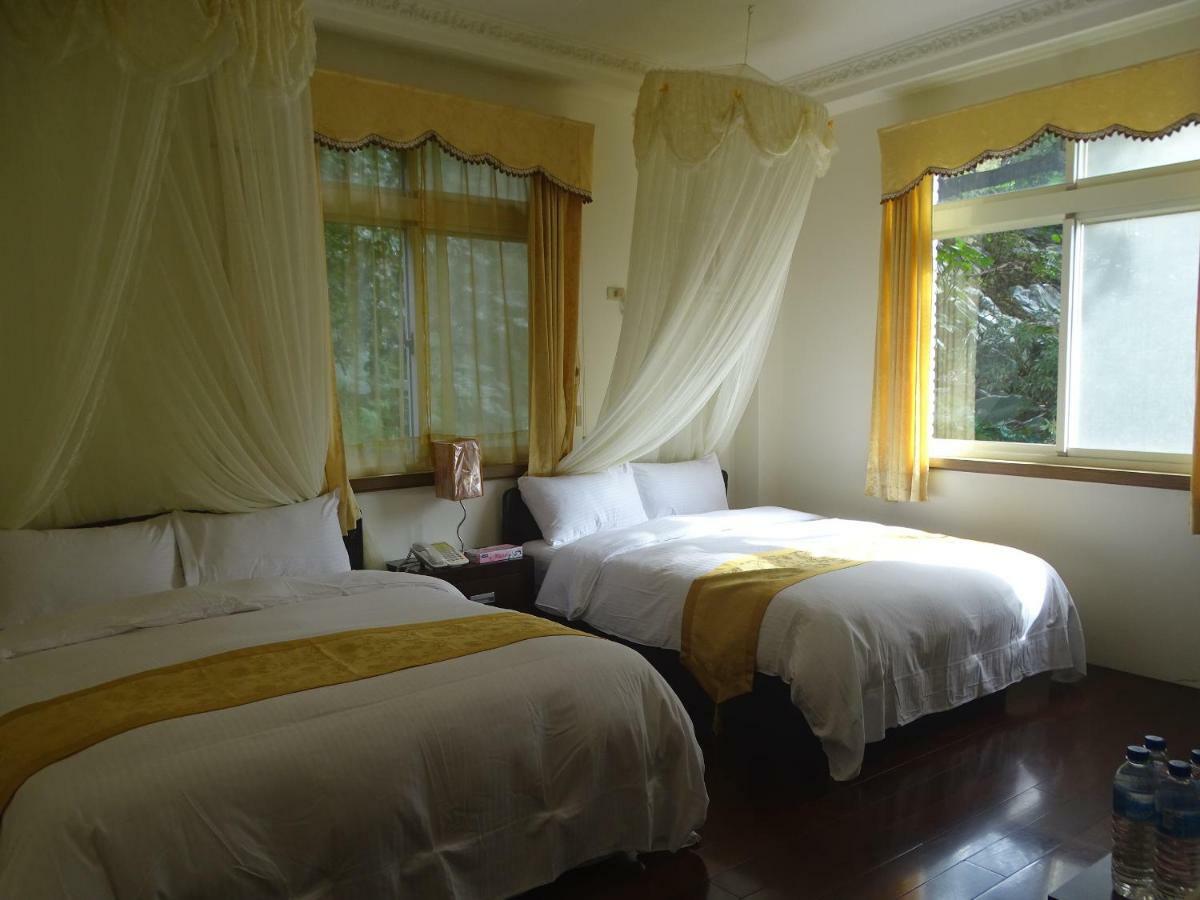 Emoonten Homestay Sanzhi Екстер'єр фото